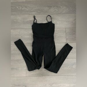 Black Women's Jumpsuit Aritzia Wilfred XXS 2XS jumper romper